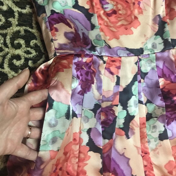 Betsey Johnson flower dress - Picture 2 of 7